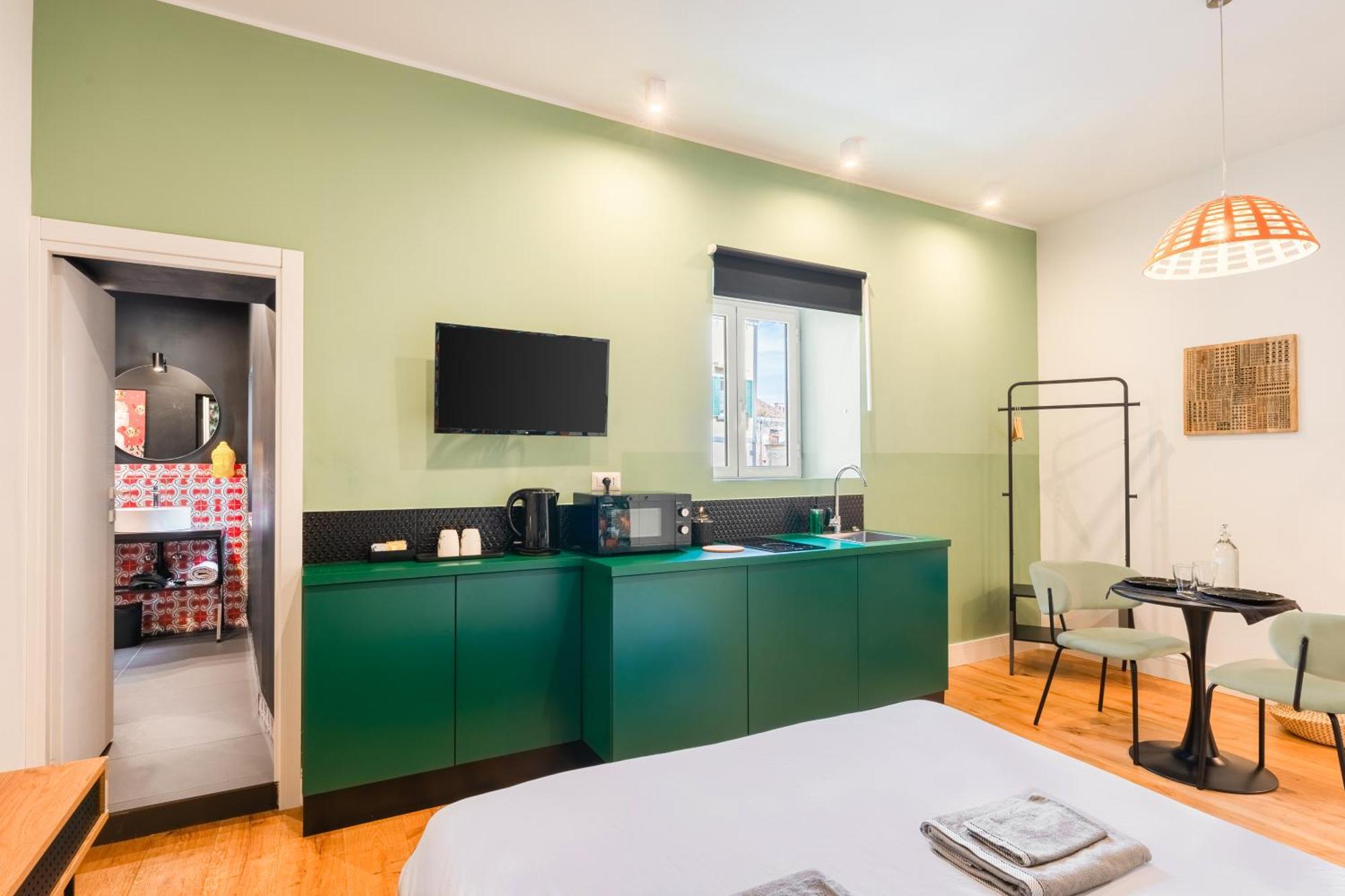 The Idyll Boutique - In Napoli's Spanish Quarters Couette-café