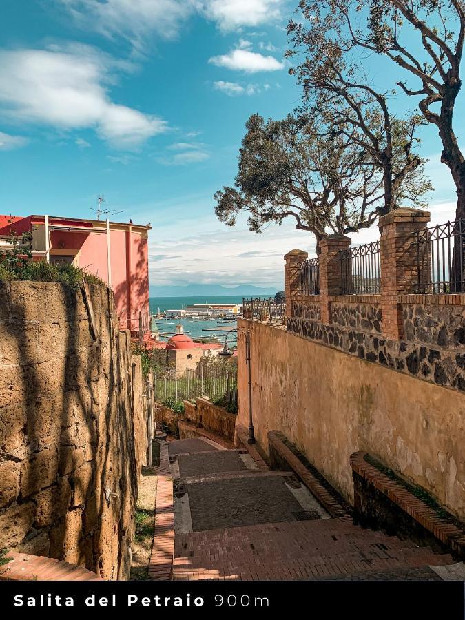 Bed & Breakfast The Idyll Boutique - In Napoli's Spanish Quarters *