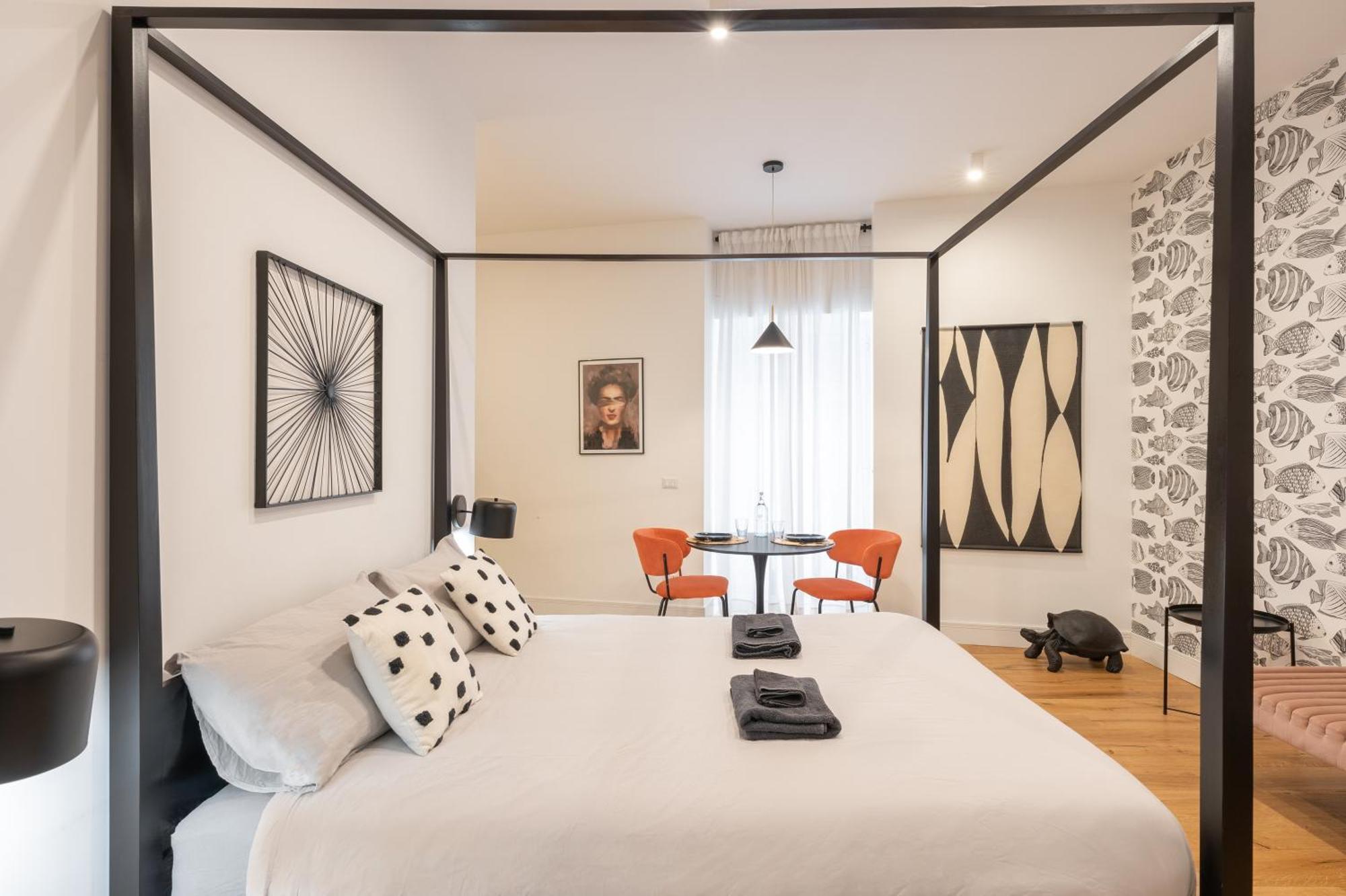 The Idyll Boutique - In Napoli's Spanish Quarters Bed & Breakfast Napoli